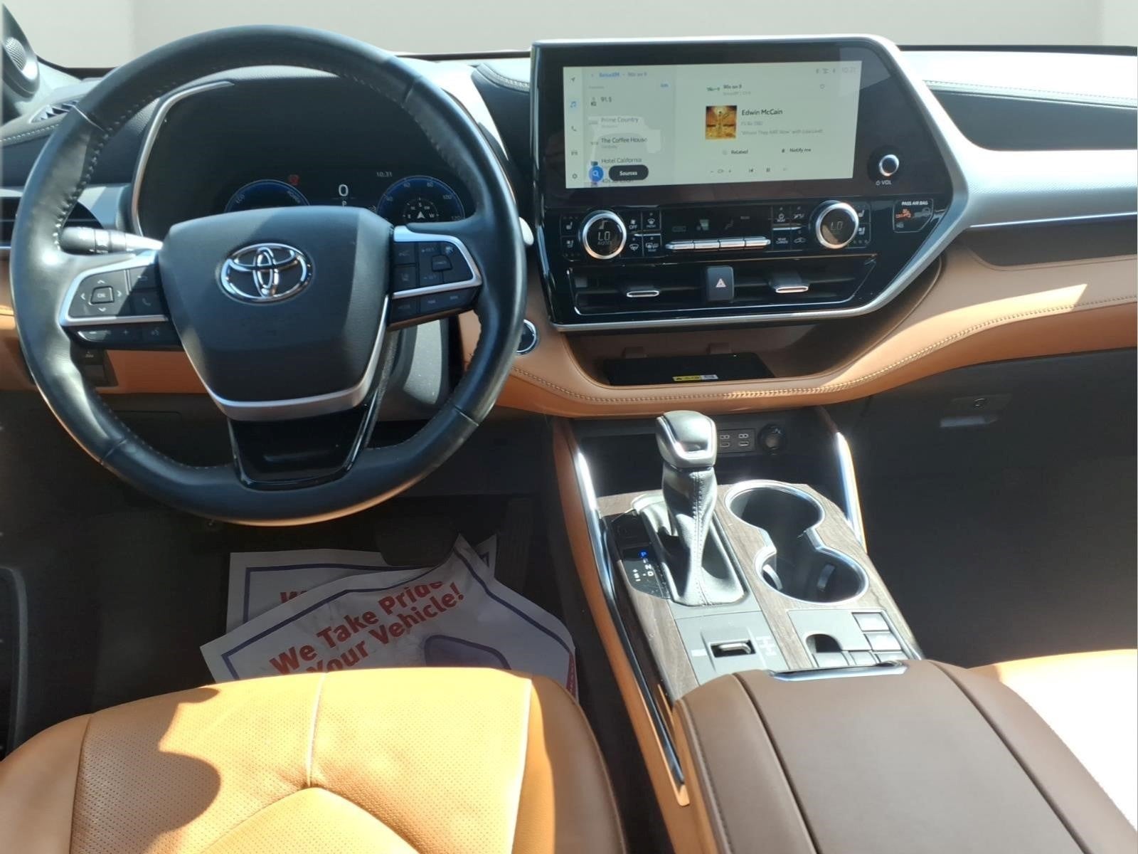 2023 Toyota Highlander Hybrid Platinum