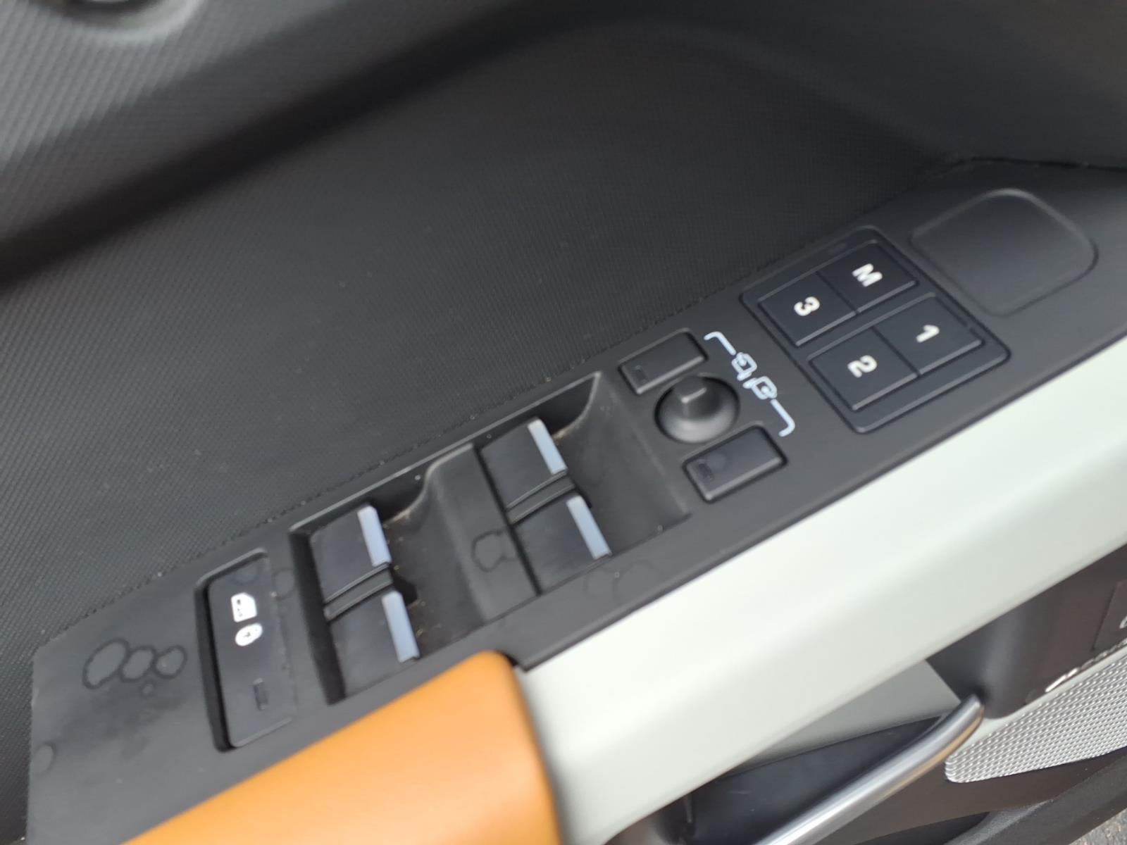 2023 Land Rover Defender 130 First Edition