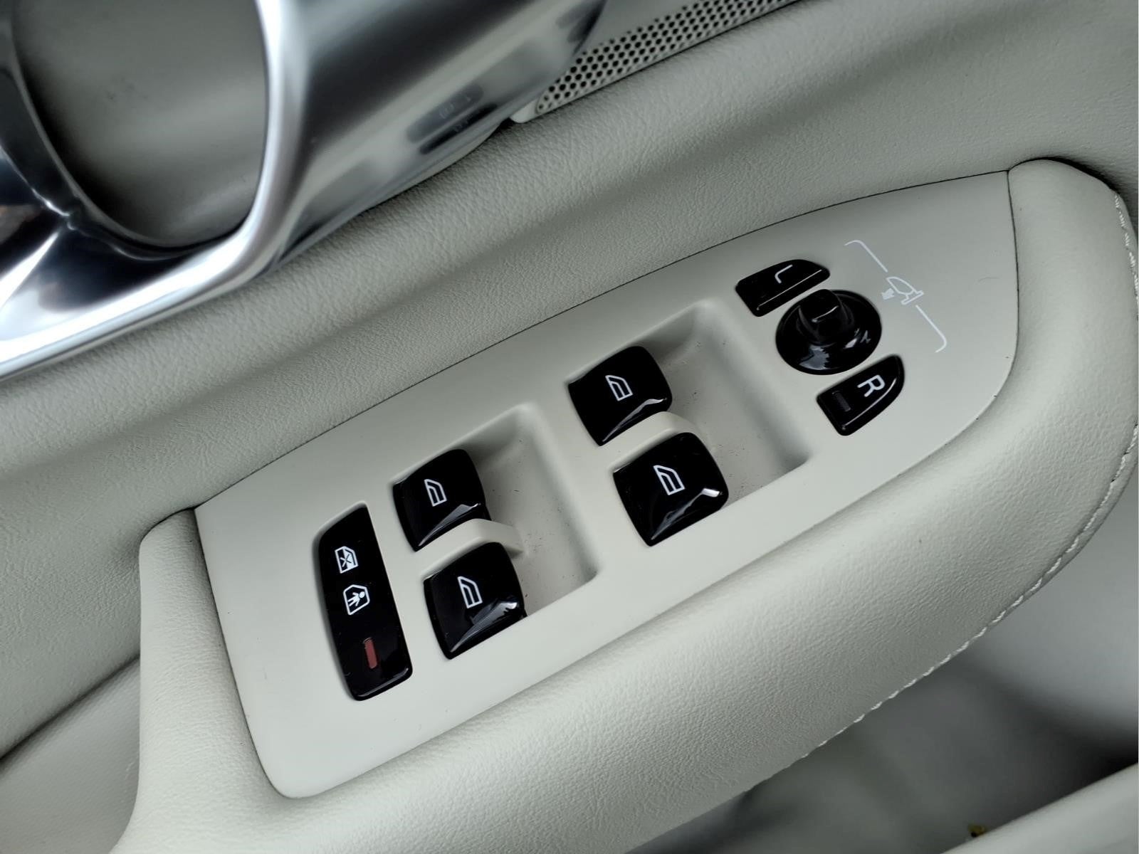 2021 Volvo XC90 T6 Inscription