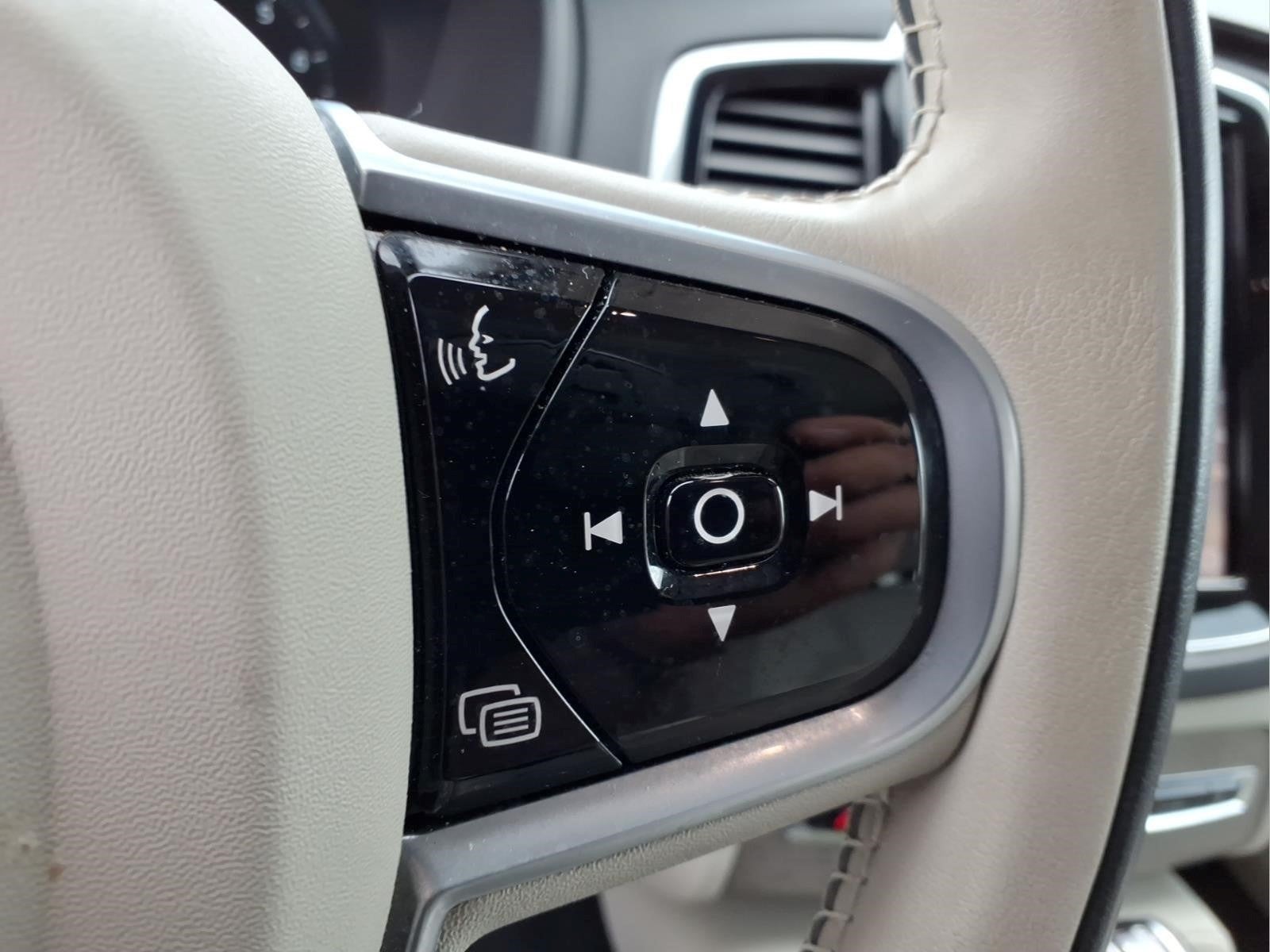 2021 Volvo XC90 T6 Inscription