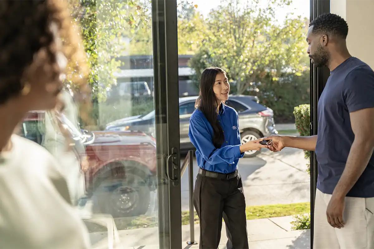 Brad Manning Ford Inc in De Kalb IL